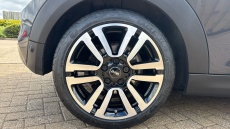 MINI Hatchback 2.0 Cooper S Exclusive II 3dr [Comfort/Nav Pack] Petrol Hatchback